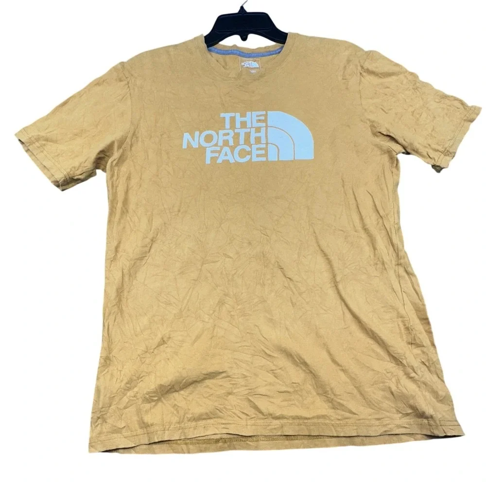 The North Face T-Shirt Mens M Mustard Standar fit Cotton Casual Crewneck Soft